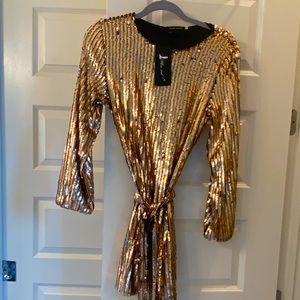 Gold sequin long sleeve party dress!